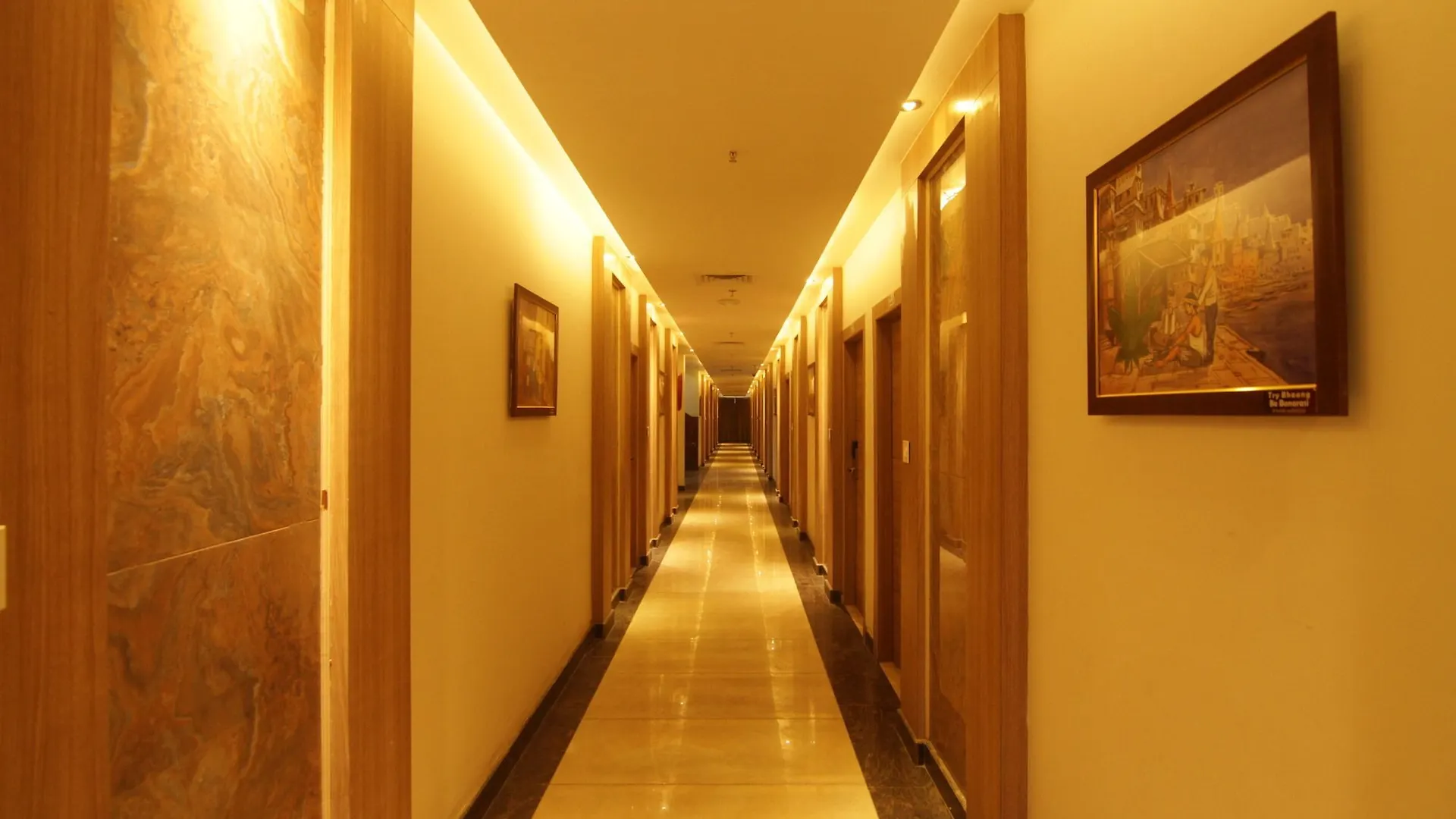 Oyo 2054 New Hotel Broadway Váránaszi
