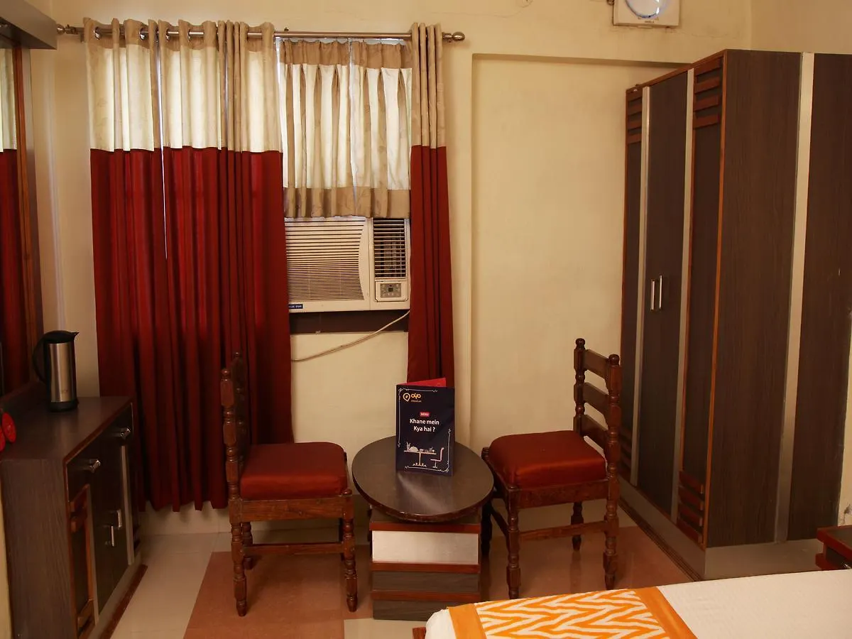 Oyo 2054 New Hotel Broadway Varanasi 3*,  India