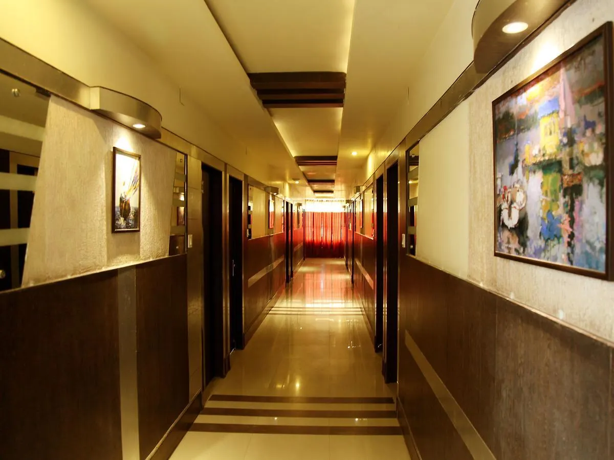 Oyo 2054 New Hotel Broadway Varanasi